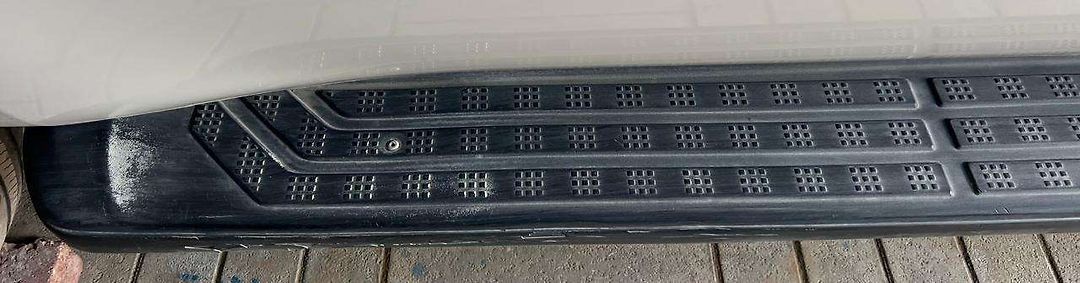 Running board - 2011 Toyota Sequoia