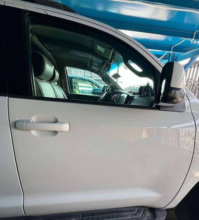 Side Mirror (RH) - 2011 Toyota Sequoia