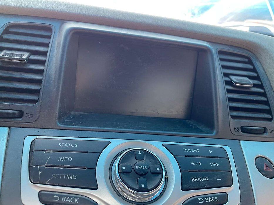 Info-gps-tv screen - 2011 Nissan Murano