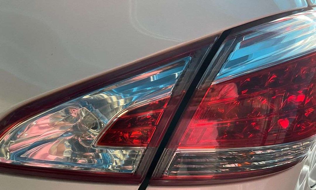 Tail Light (RH) - 2011 Nissan Murano