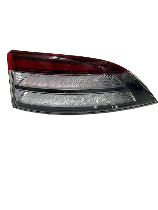 Tail Light (RH) - 2020 Lincoln Aviator Reserve