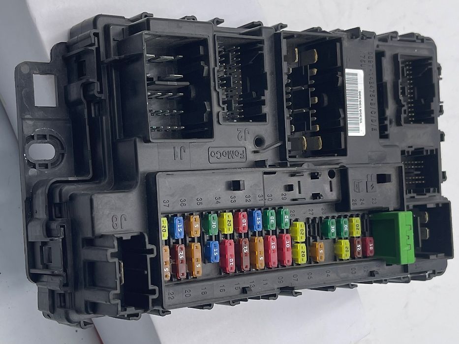 Fuse box - 2016 Ford Edge Titanium