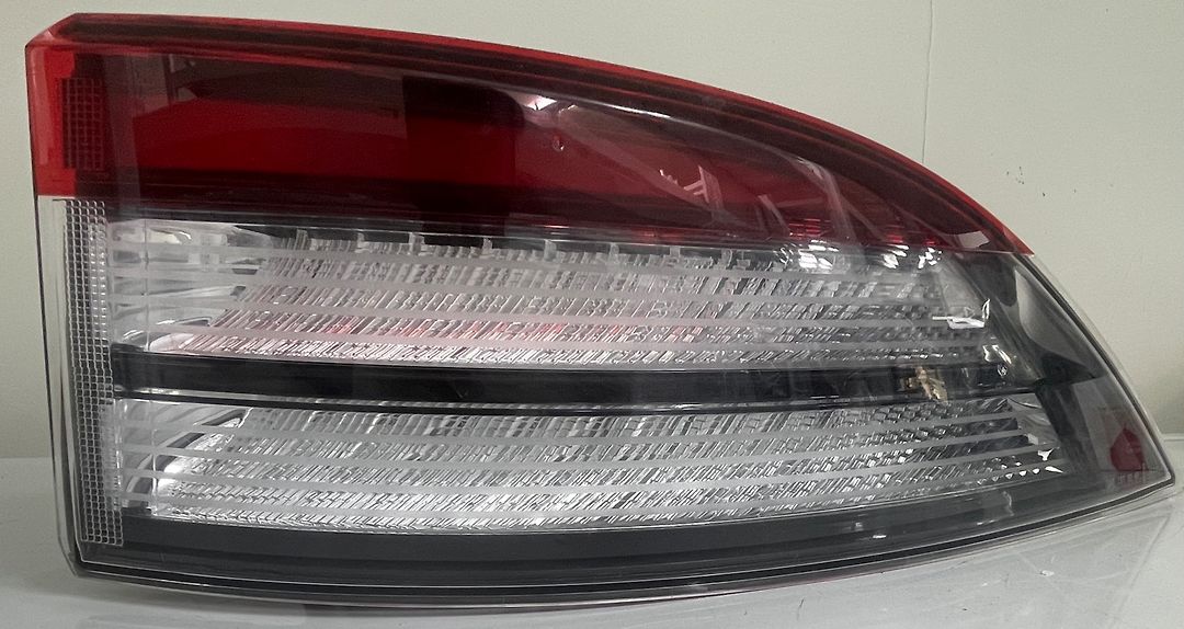 Tail Light (RH) - 2020 Lincoln Aviator Reserve