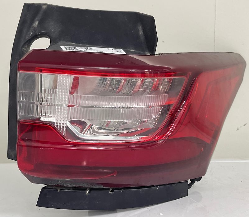 Tail Light (RH) - 2020 Chevrolet Traverse LT Cloth