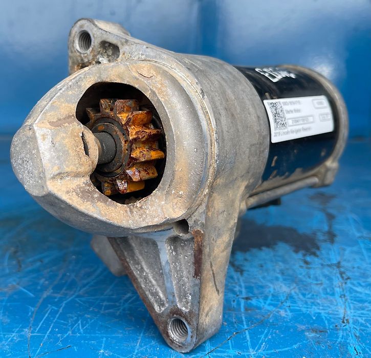 Starter motor - 2019 Lincoln Navigator Reserve