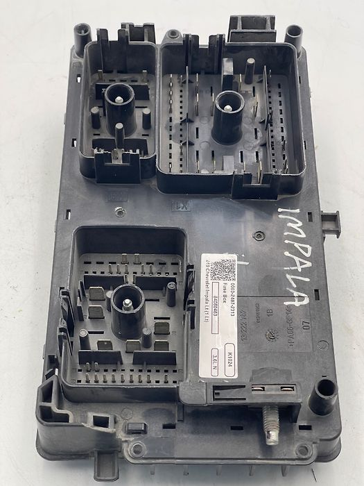 Fuse box - 2019 Chevrolet Impala LT (1LT)