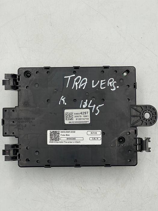 Fuse box - 2020 Chevrolet Traverse LT Cloth