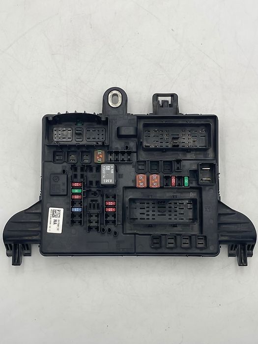 Fuse box - 2019 Cadillac XTS Luxury FWD