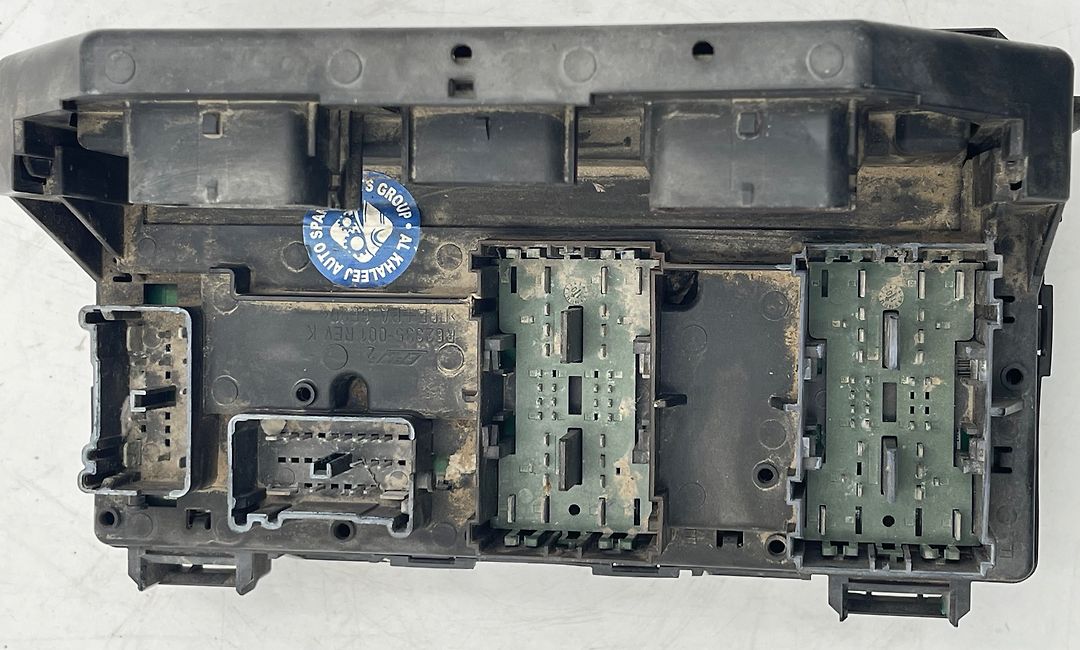 Fuse box - 2014 Jeep Grand Cherokee Overland