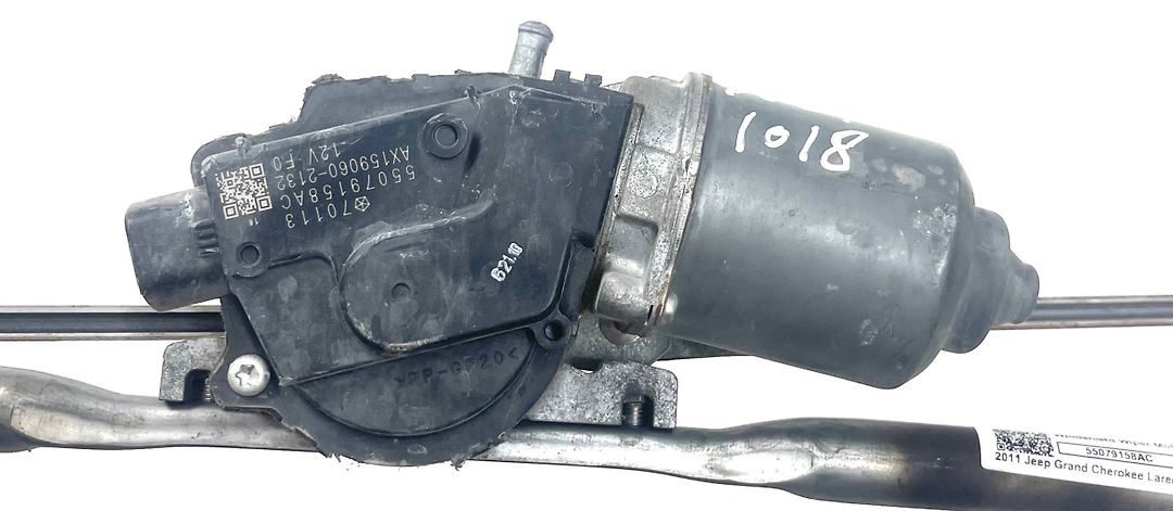 Windshield wiper motor) - 2011 Jeep Grand Cherokee LAREDO