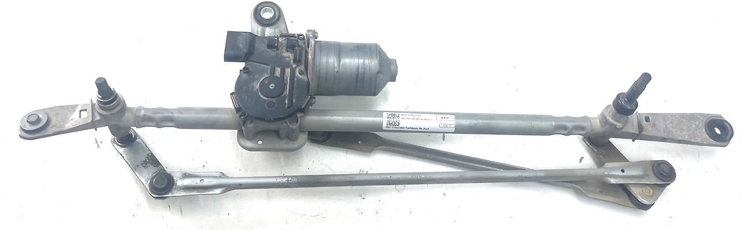 Windshield wiper motor) - 2021 Chevrolet Trailblazer RS AWD