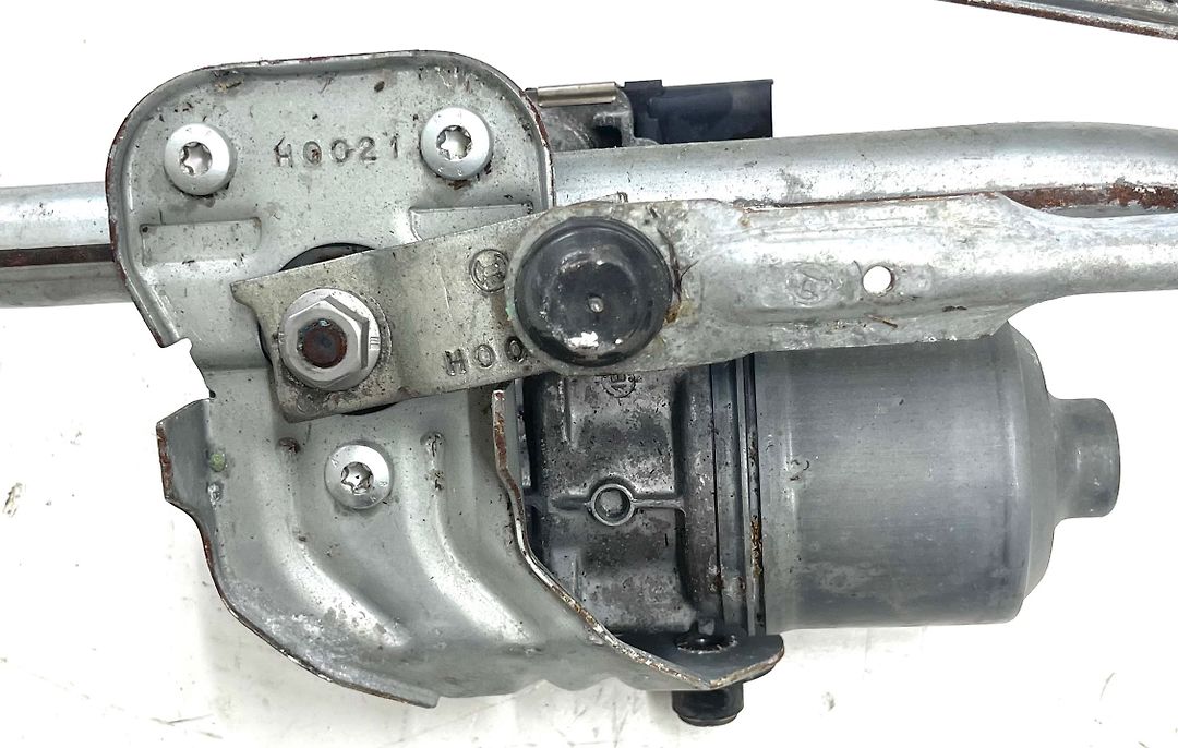 Windshield wiper motor) - 2019 Cadillac CTS Base