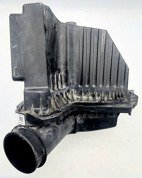 Air cleaner box - 2012 Ford Explorer Base