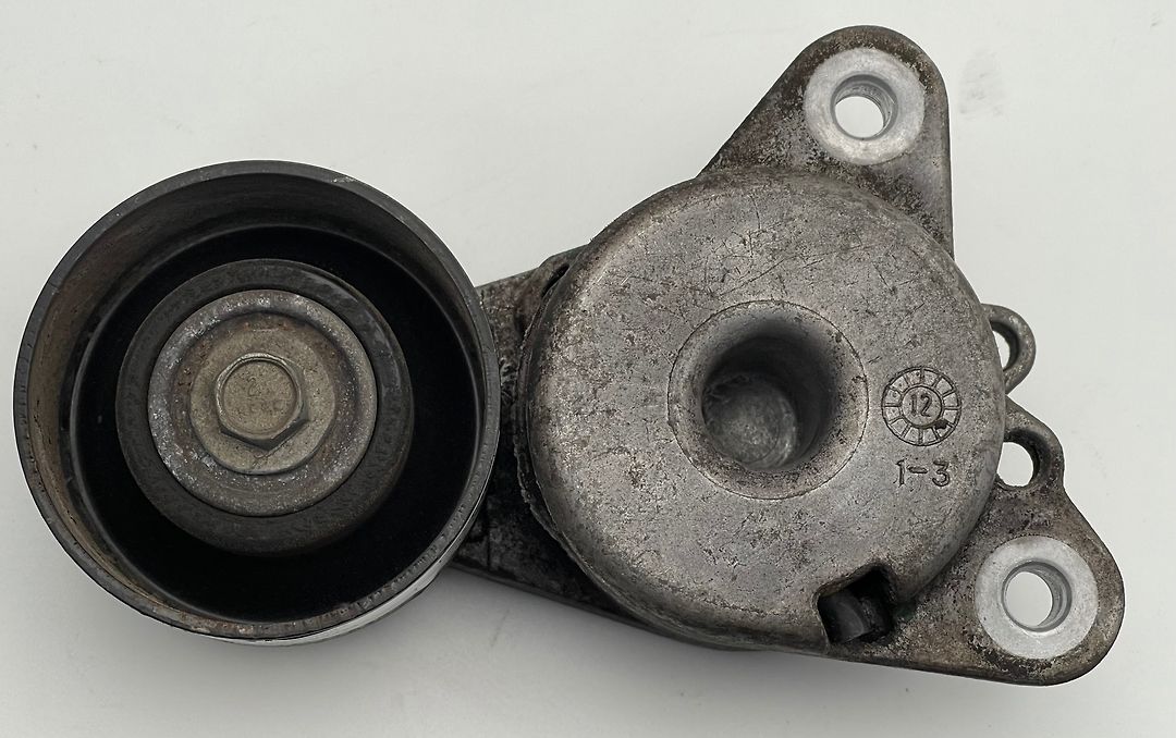 Belt tensioner - 2013 Nissan Pathfinder