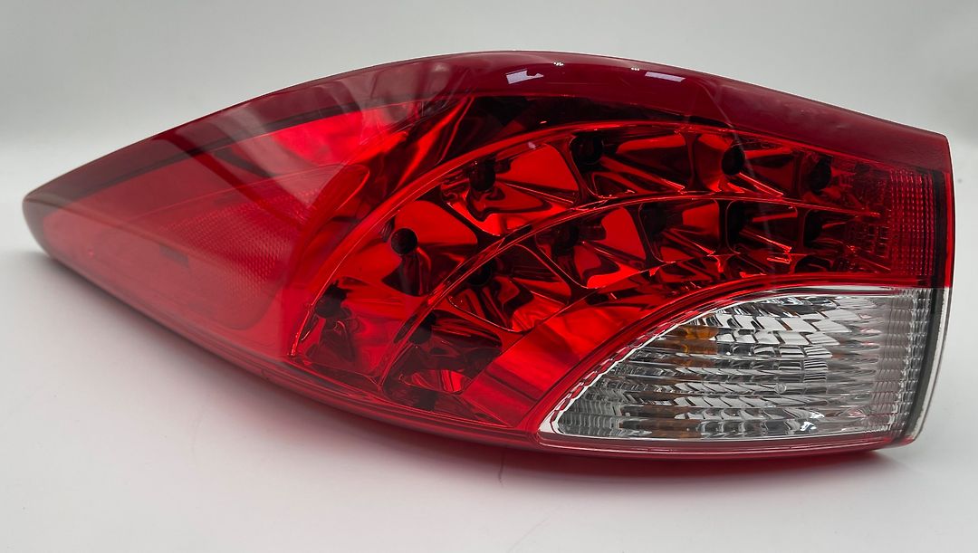 Tail Light (RH) - 2015 Infiniti QX60