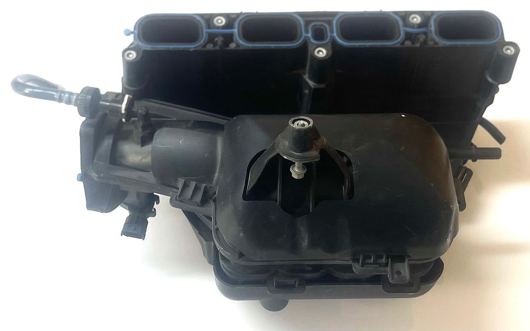 Intake manifold - 2018 Cadillac CTS Luxury (AWD)