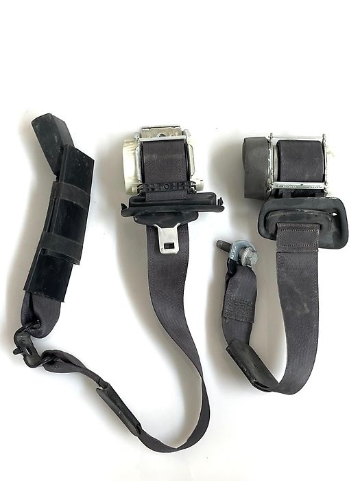 Seat belt front - 2016 Cadillac CT6 3.6L Premium Collection