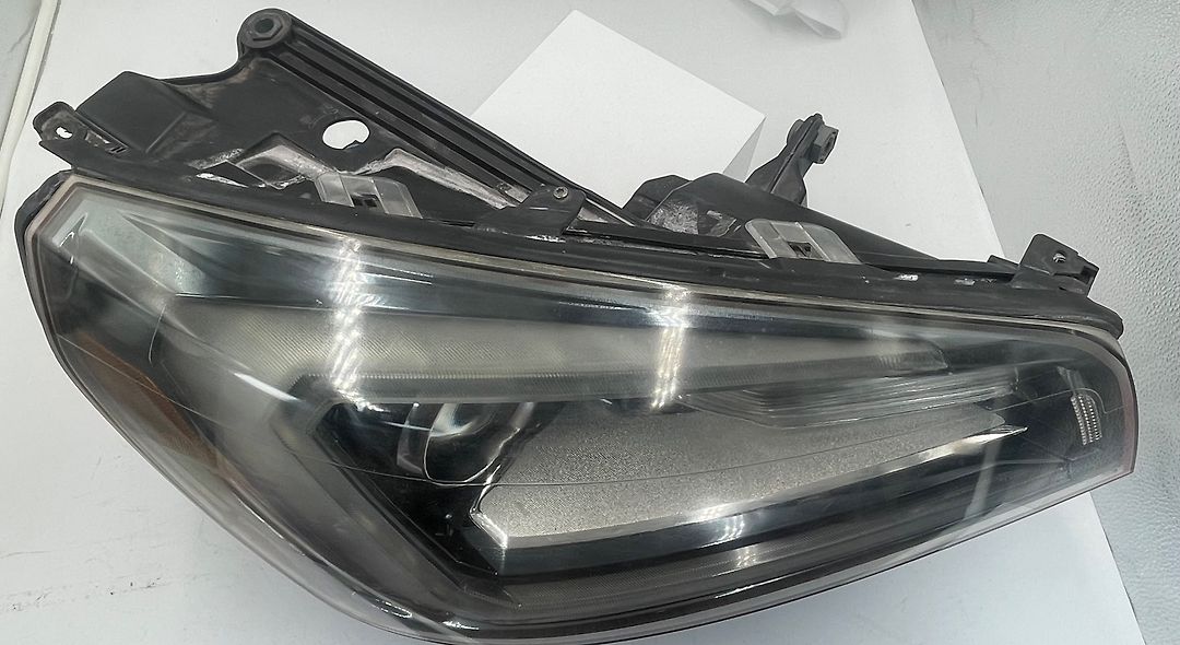 Headlight (RH) - 2014 GMC Acadia