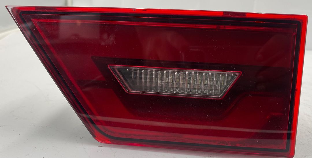 TAIL LIGHT LAMP(RH) - 2018 Jaguar E-Pace