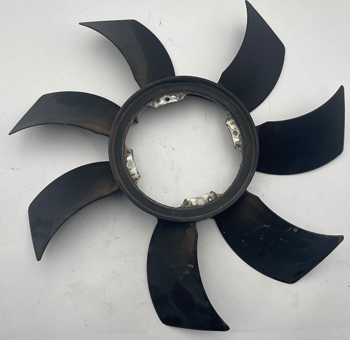 Fan blade - 2014 Nissan Armada SUV