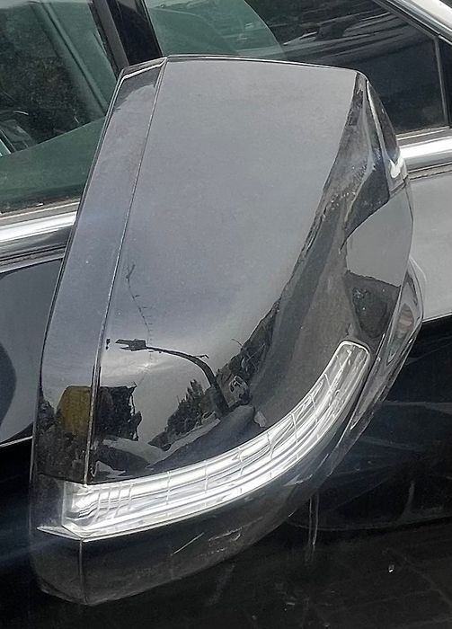 Side Mirror (RH) - 2020 Cadillac XT6 Premium Luxury