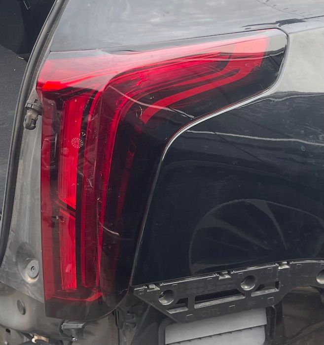 Tail Light (RH) - 2020 Cadillac XT6 Premium Luxury