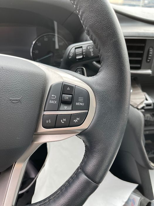 Steering wheel - 2020 Ford Explorer Limited