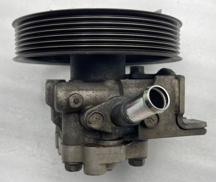 Power steering pump - 2014 Infiniti QX56