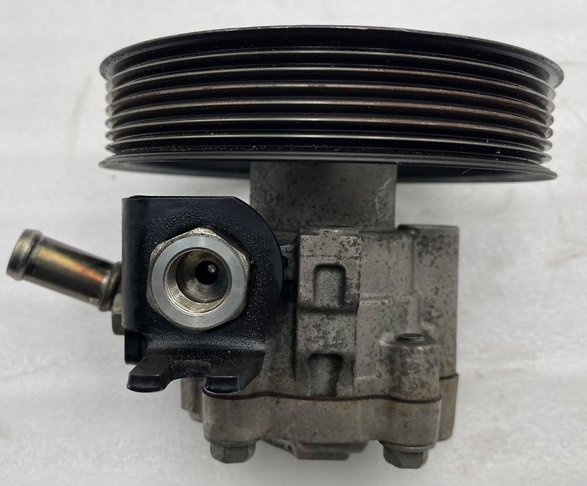 Power steering pump - 2013 Nissan Armada