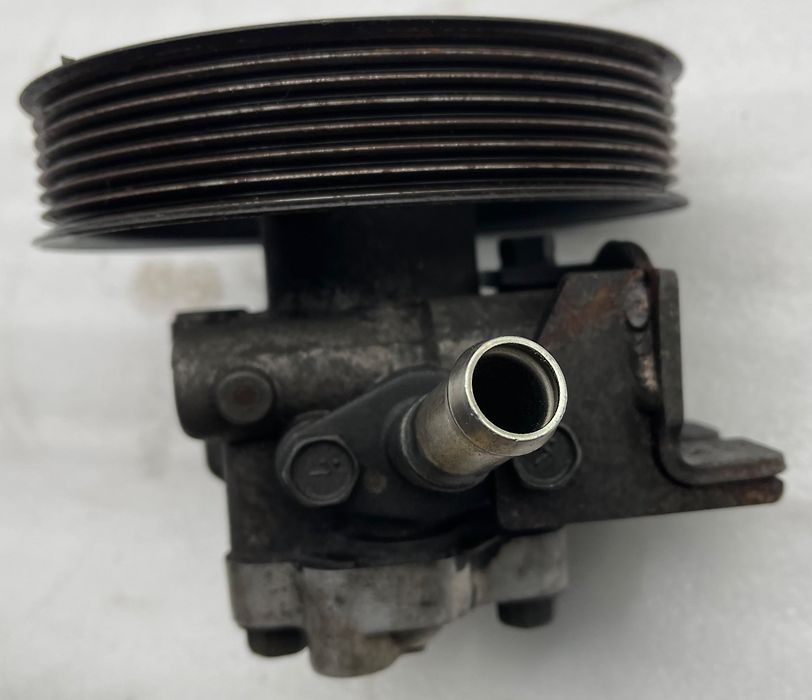 Power steering pump - 2011 Infiniti QX56