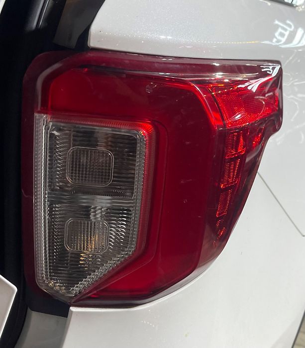 Tail Light (RH) - 2020 Ford Explorer XLT