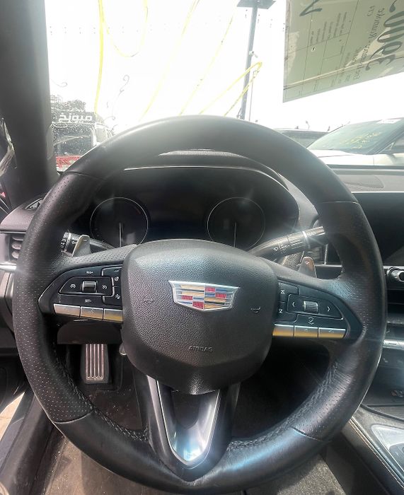 Steering wheel - 2020 Cadillac CT4 Sport