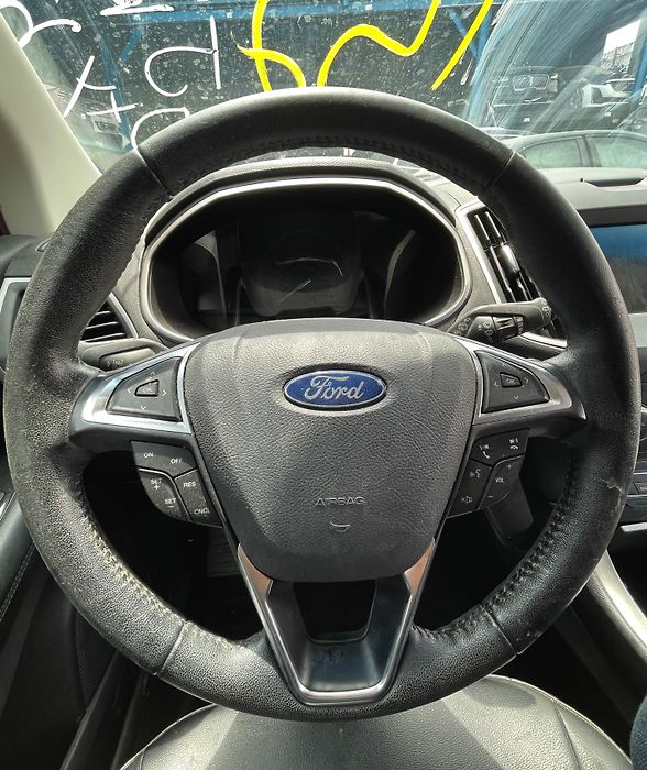 Steering wheel - 2019 Ford Edge SEL