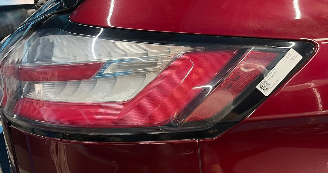 Tail Light (RH) - 2019 Ford Edge SEL