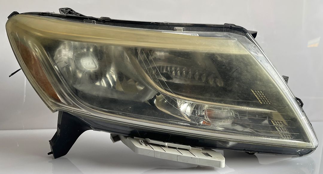 Headlight (RH) - 2013 Nissan Pathfinder