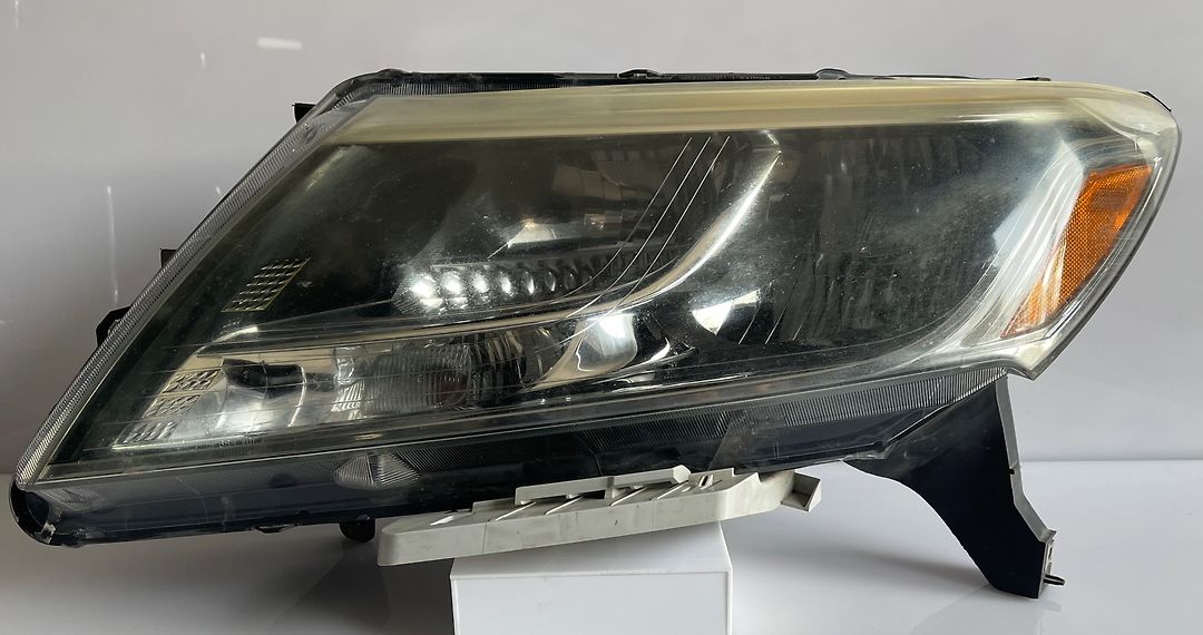 Headlight (LH) - 2013 Nissan Pathfinder