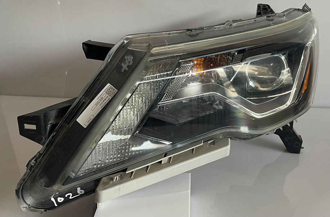 Headlight (LH) - 2016 Nissan Pathfinder