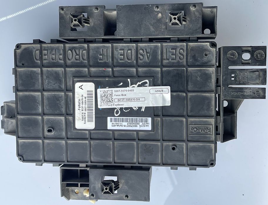 Fuse box - 2011 Ford Explorer