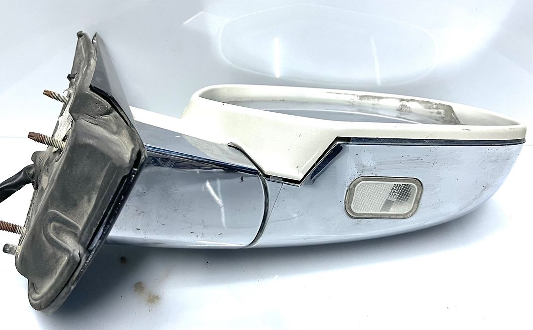 Side Mirror (RH) - 2009 Cadillac ESCLADE