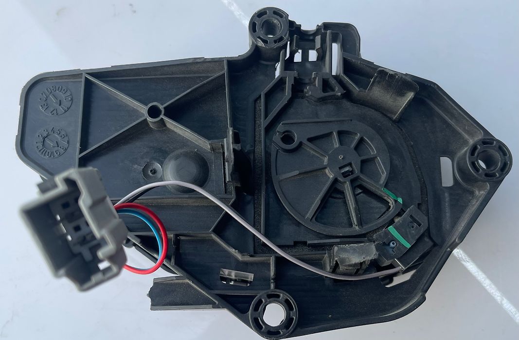 Lock actuator - 2012 Land Rover RANGE ROVER EVOQUE