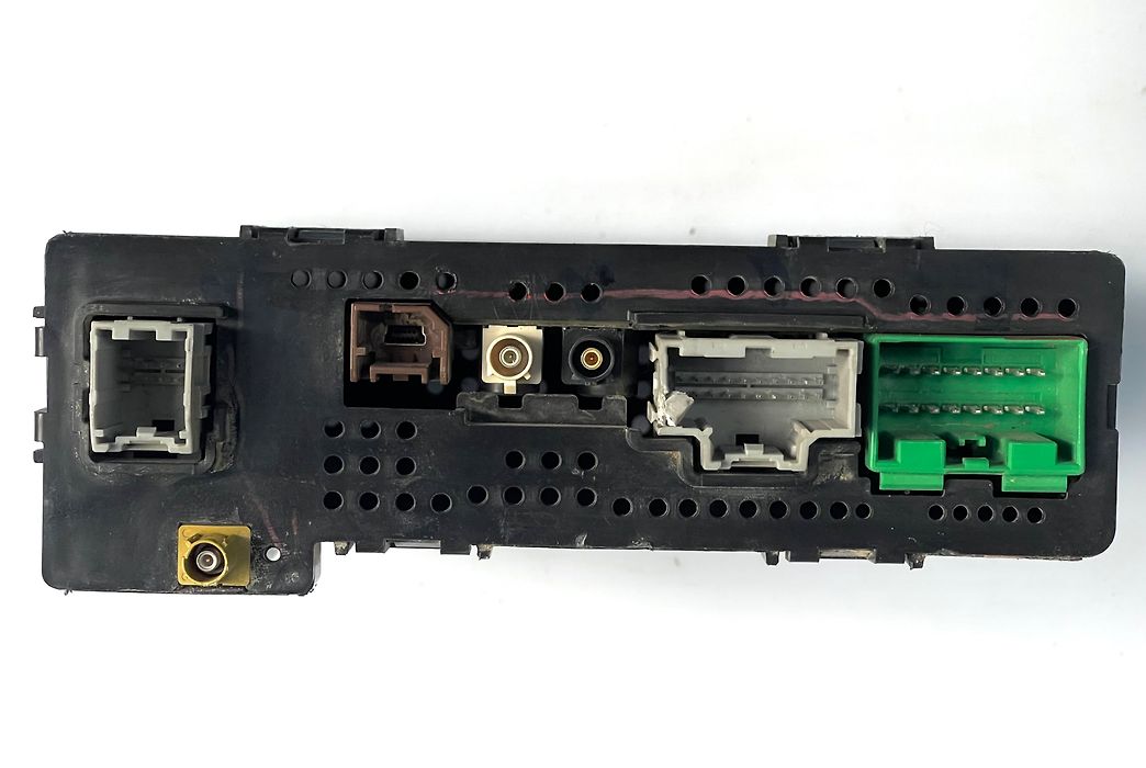 Radio control module - 2017 Chevrolet Suburban