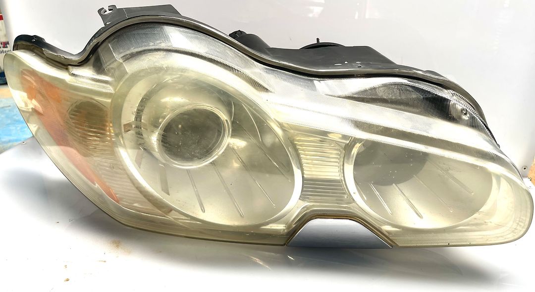 Headlight (RH) - 2009 Jaguar XF