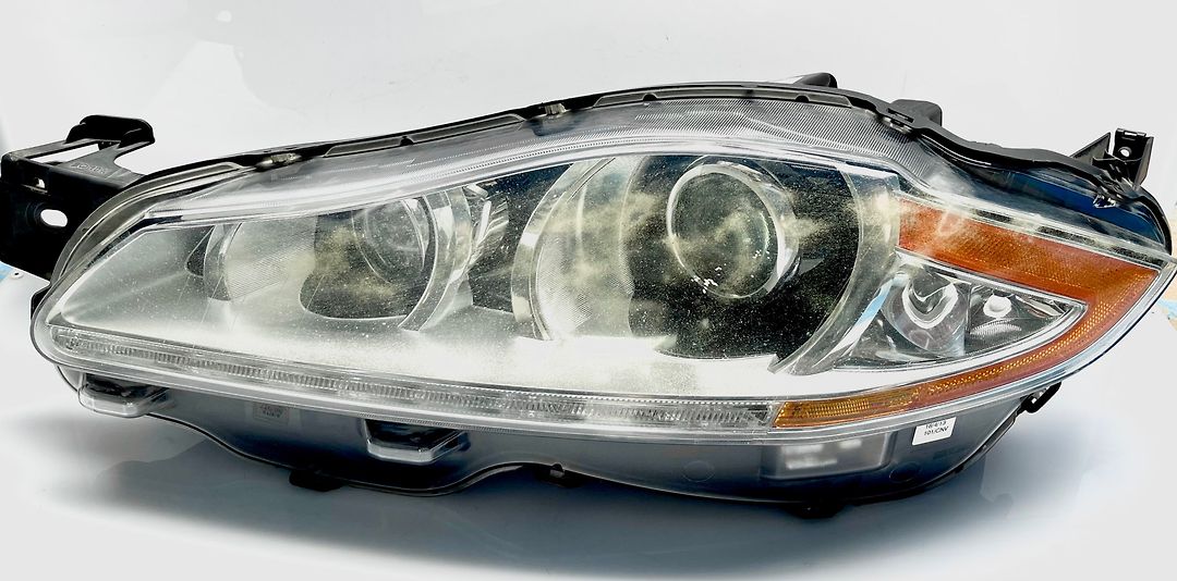 Headlight (LH) - 2013 Jaguar XJ