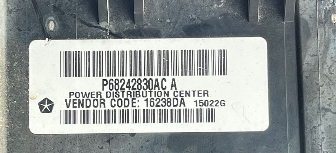 Fuse box - 2015 Dodge Durango