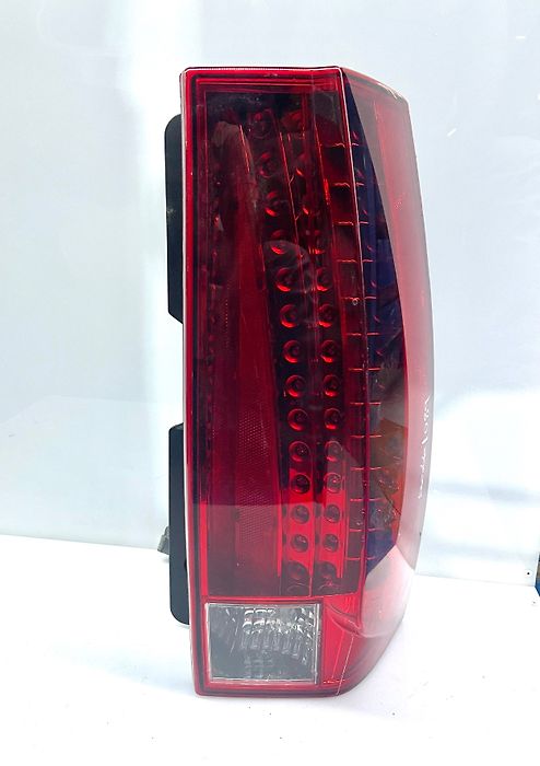 Tail Light (RH) - 2008 Cadillac Escalade