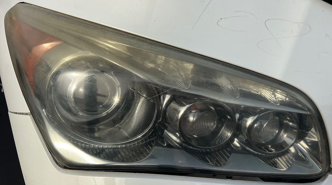 Headlight (RH) - 2012 Infiniti QX56