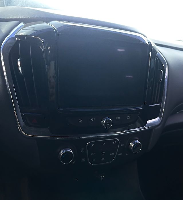 Info-gps-tv screen - 2018 Chevrolet Traverse 3.6