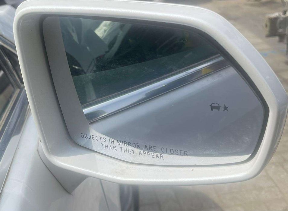 Side Mirror (RH) - 2019 Cadillac XT5