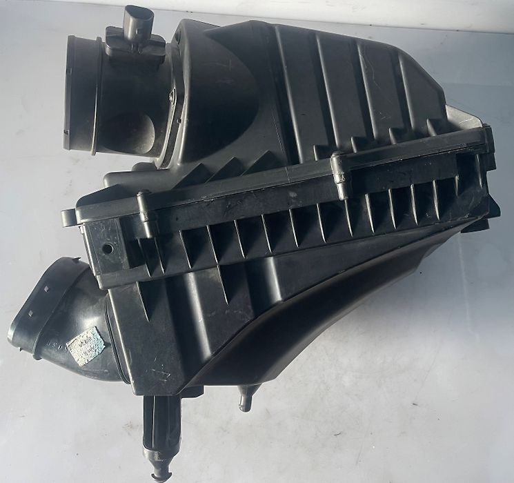 Air cleaner box(LH) - 2013 Jaguar XF