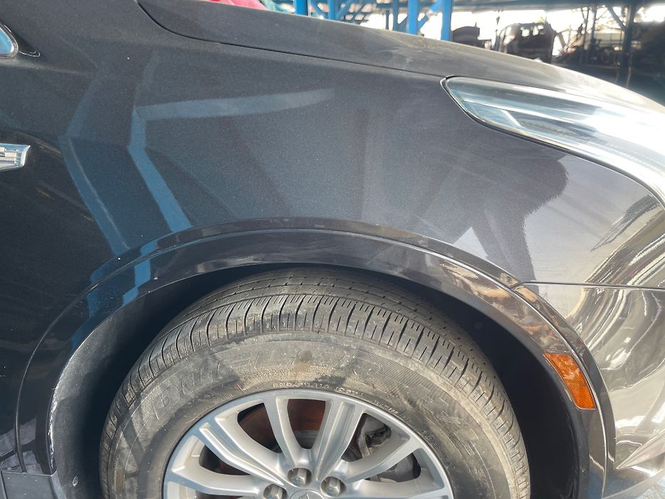 Fender moulding (RHF) - 2017 Cadillac XT5